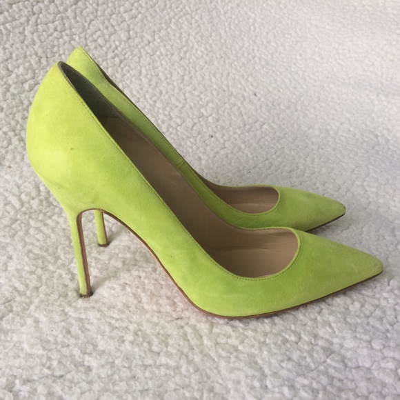 Manolo Blahnik BB Lime Green Suede Pointed Toe Pumps - Picture 4 of 16